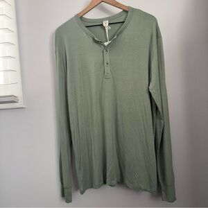 Kate Quinn Men’s Large NEW Henley Long Sleeve Pastel Sea Green Viscose Bamboo